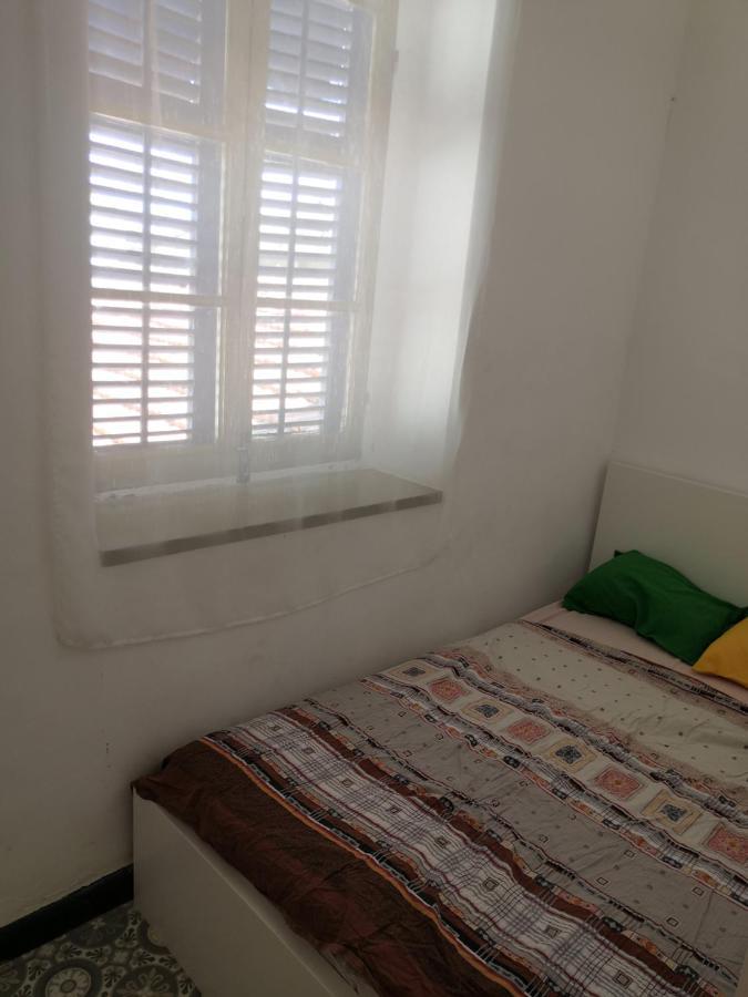 Bee Hostel ليماسول المظهر الخارجي الصورة